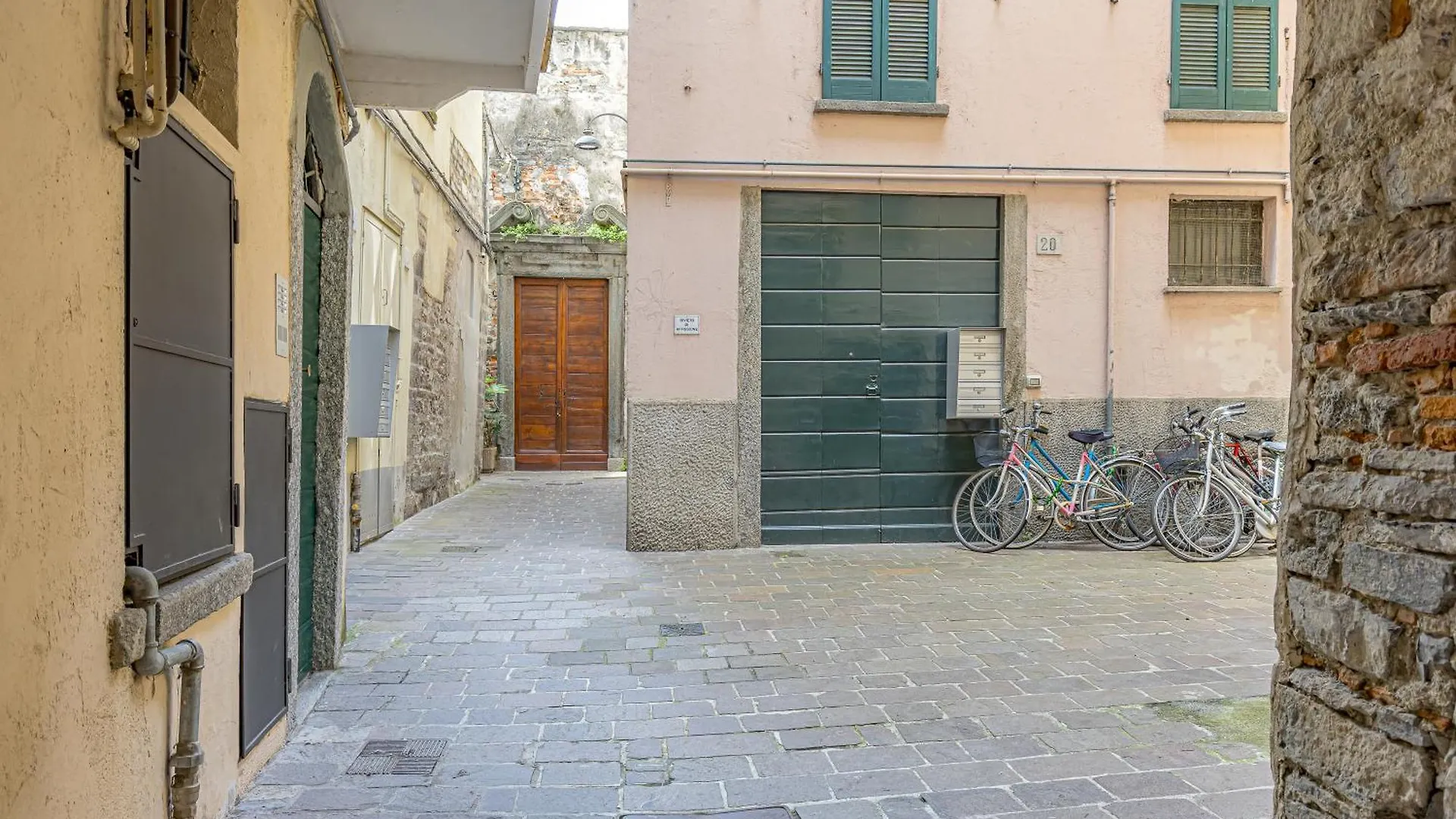 Calicantus Apartments Atena Como